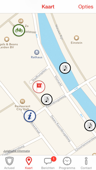 Kaartscherm van de Leidse 3 October-app met een plattegrond rond het Rathaus en de Nieuwe Rijn, met pictogrammen voor fietsenstalling, muziekpodia en een informatiepunt.