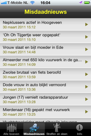 Schermafdruk van het tabblad Misdaadnieuws in de app Boevenvangen met korte nieuwskoppen van 30 maart 2011, zoals “Nepklussers actief in Hoogeveen” en “Mierdenaar (16) gepakt met vuurwerk”.