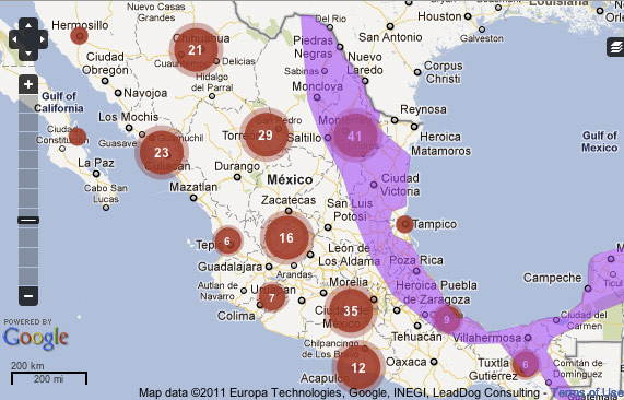 Google-kaart van Mexico met rode cirkels met aantallen drugsgerelateerde geweldsdelicten, zoals 41 bij Monterrey en 35 bij Mexico-Stad, en een paars gebied langs de oostkust.