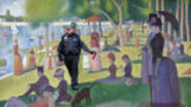 Bewerking van een pointillistisch schilderij van mensen in een park aan het water, waarin de agent in uniform is geplakt die met een spuitbus pepperspray op de figuren spuit.