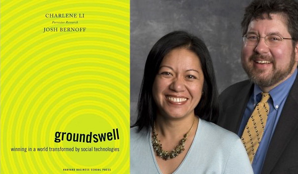 Gele omslag van “Groundswell” van Charlene Li en Josh Bernoff, met de ondertitel “winning in a world transformed by social technologies”, naast een foto van een lachende vrouw en man, vermoedelijk de auteurs.