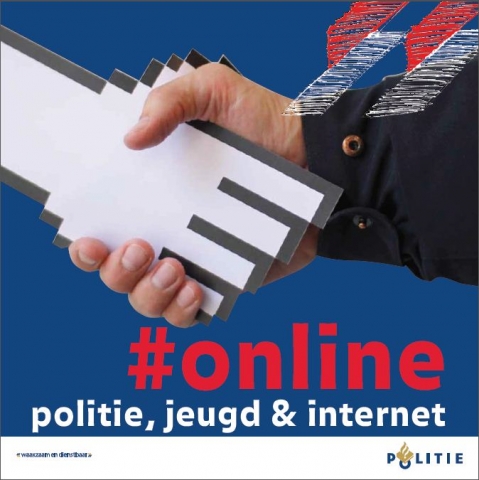 Voorkant van de politiepublicatie “#online politie, jeugd & internet”: een hand in een politie-uniform schudt een grote witte gepixelde computercursorhand.