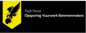 Logo van de Task Force Opsporing Vuurwerk Bommenmakers: een zwarte vogel met een bom in zijn klauwen op een geel schild, naast de naam in witte letters op zwart.